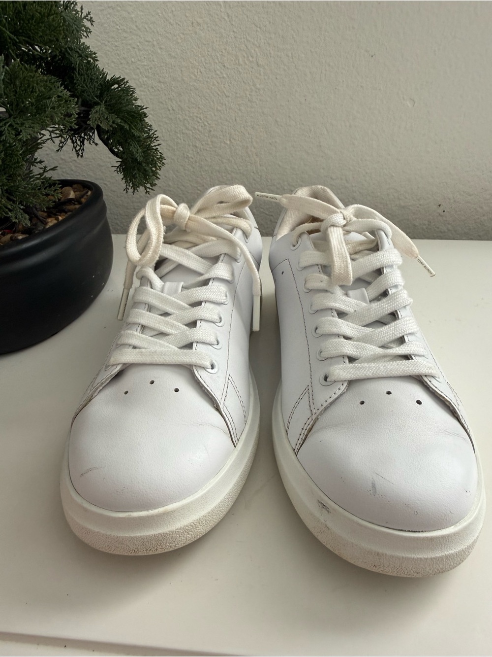 Tory Burch sneakers size 8 White Leather Low-Top - Picture 5 of 8